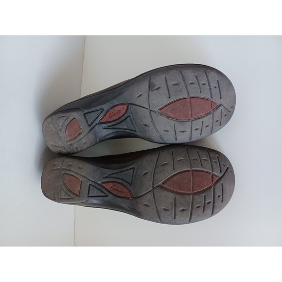 CLARKS "ARTISAN" LADIES BROWN LEATHER SLIP-ON SHOES-62411-8M. - Picture 7 of 7